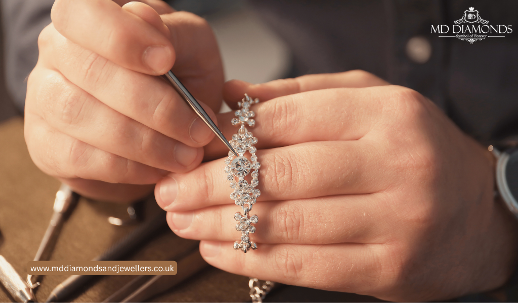 How to Keep Your Jewellery Sparkling: Cleaning and Repair Guide